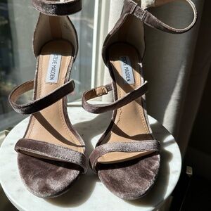 Steve Madden Women's Velvet Heels - Taupe